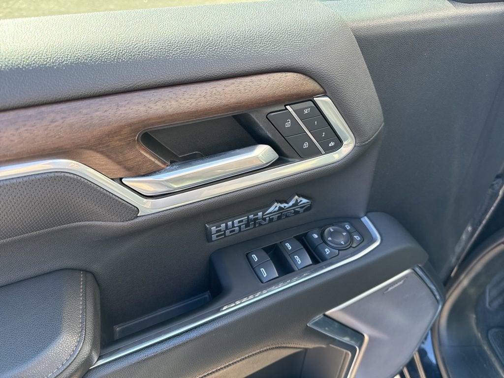 2022 Chevrolet Silverado 1500 High Country
