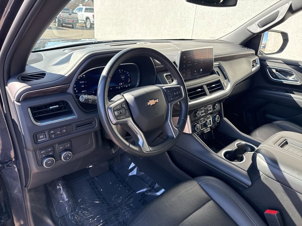 2023 Chevrolet Suburban LT