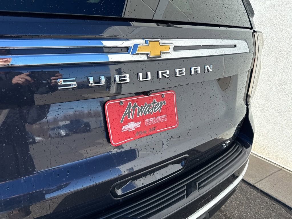 2023 Chevrolet Suburban LT