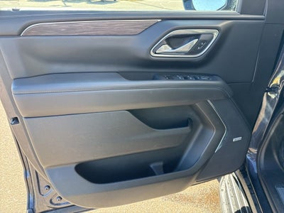 2023 Chevrolet Suburban LT