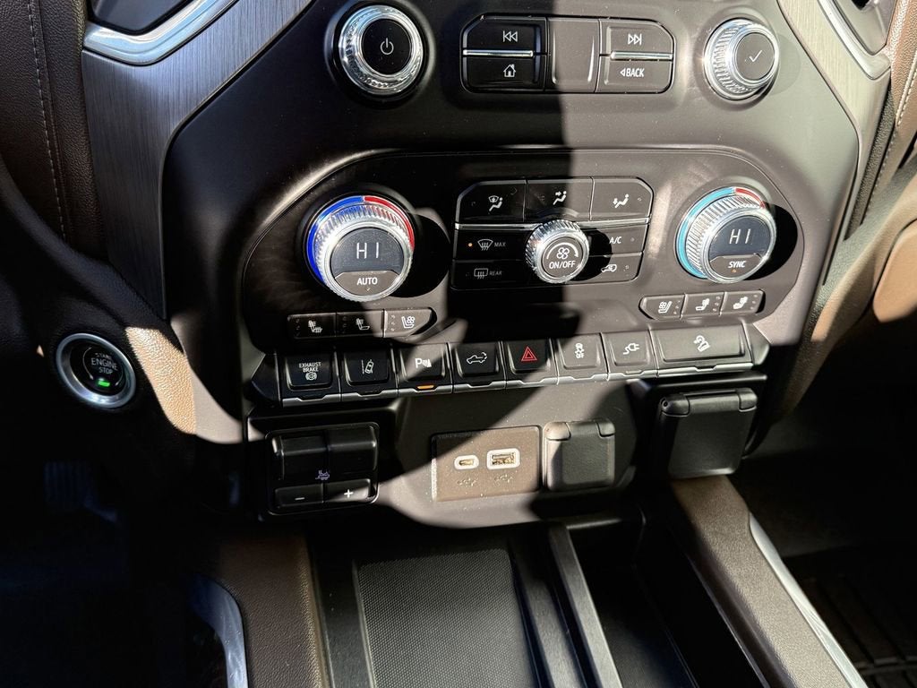 2023 GMC Sierra 3500 HD Denali